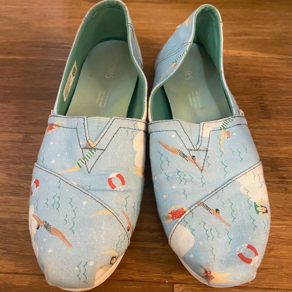TOMS Swimmer Print Flats